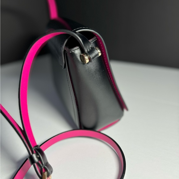 kate spade Crossbody - Picture 4 of 8